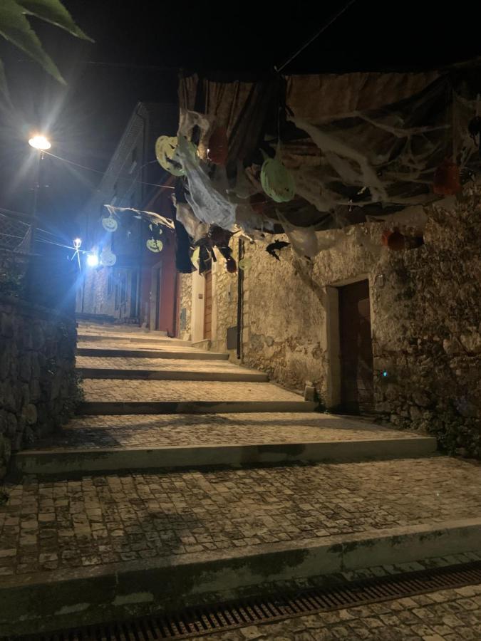 La Dimora Dell'Arco Appartement Pico Buitenkant foto